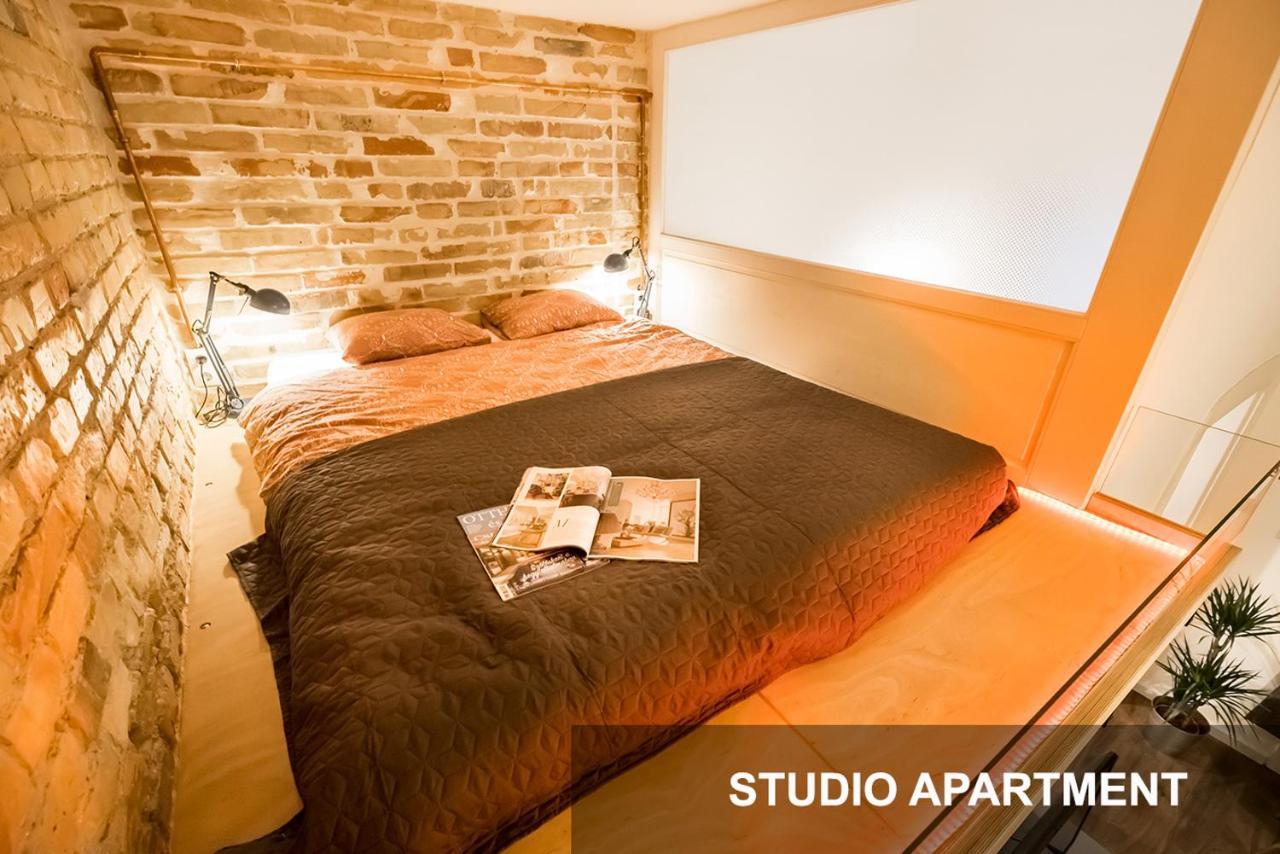 Bpr Whistle Arts Industrial Apartment Budapest Extérieur photo